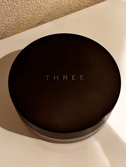 アドバンスドエシリアルスムースオペレーター ルースパウダー/THREE/ルースパウダーを使ったクチコミ(1枚目)