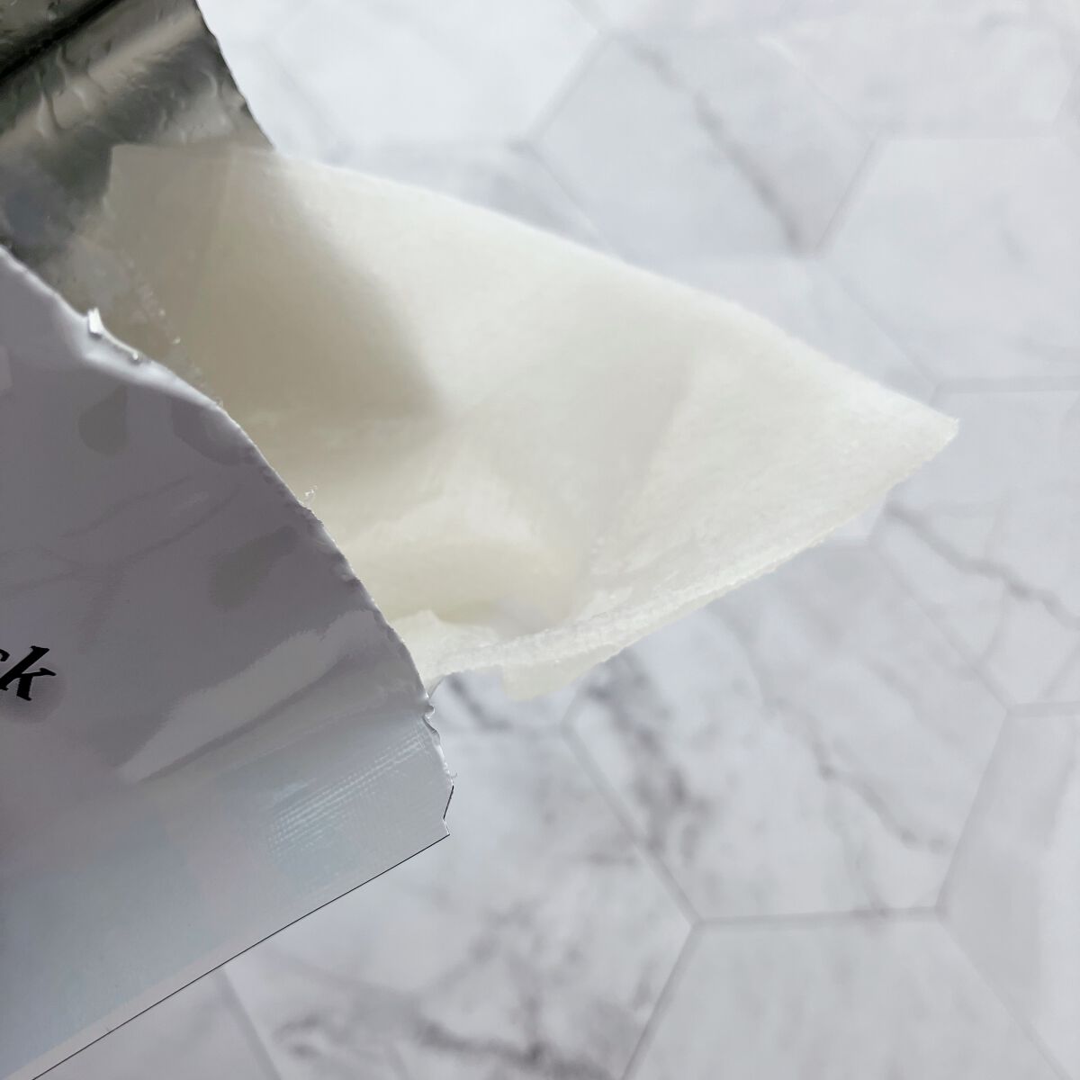 Royal Facial Mask ローヤル シートマスク トライアルセット 5枚/昭和商事/シートマスク・パックを使ったクチコミ(3枚目)