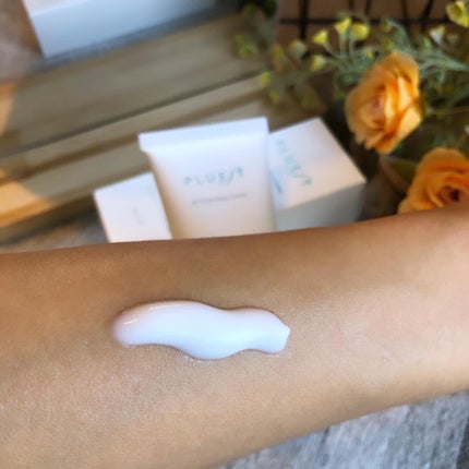 RF ハイドレーティングクリーム/PLUEST/フェイスクリームを使ったクチコミ(2枚目)