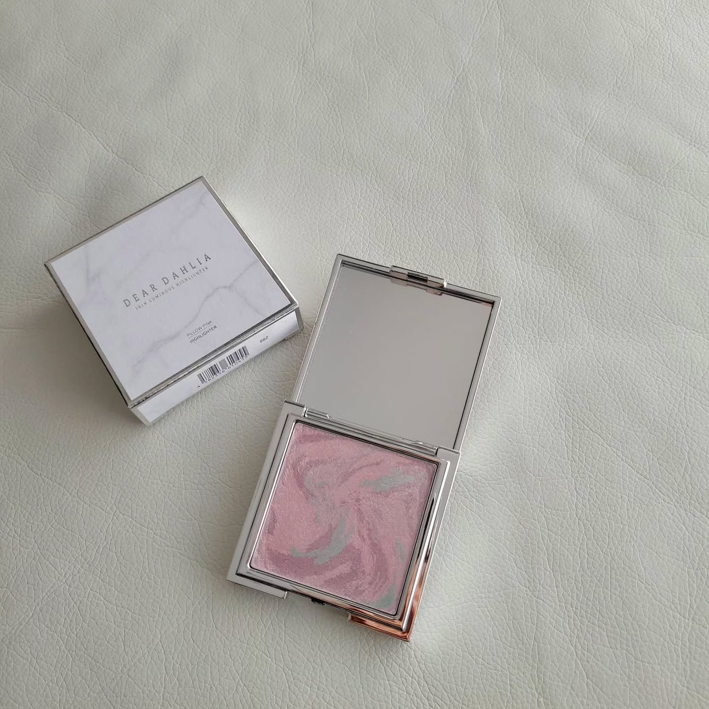 スキンルミナスハイライター/DEAR DAHLIA/パウダーハイライトを使ったクチコミ(6枚目)