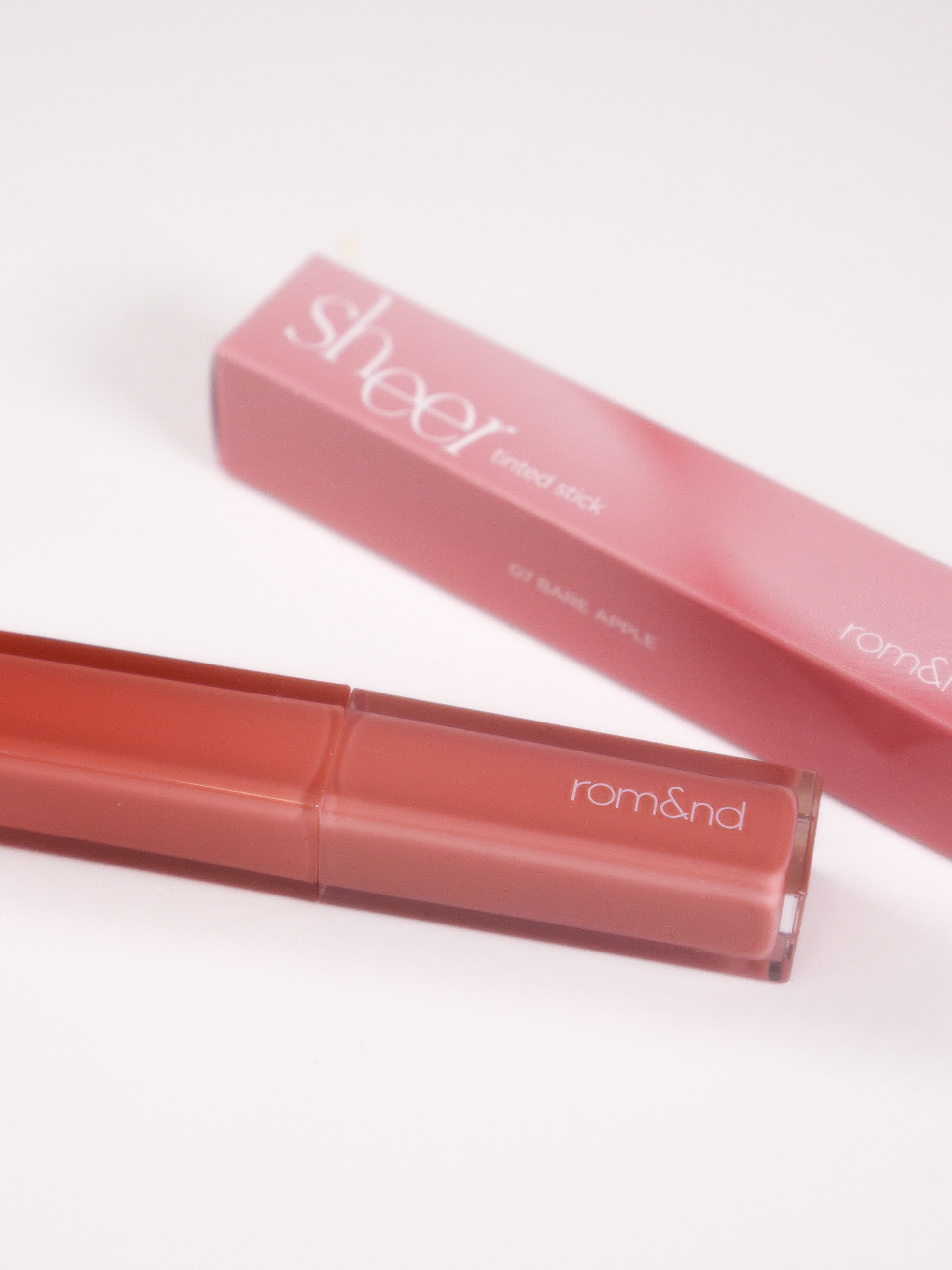 シアーティンテッドスティック/rom&nd/口紅を使ったクチコミ（2枚目）