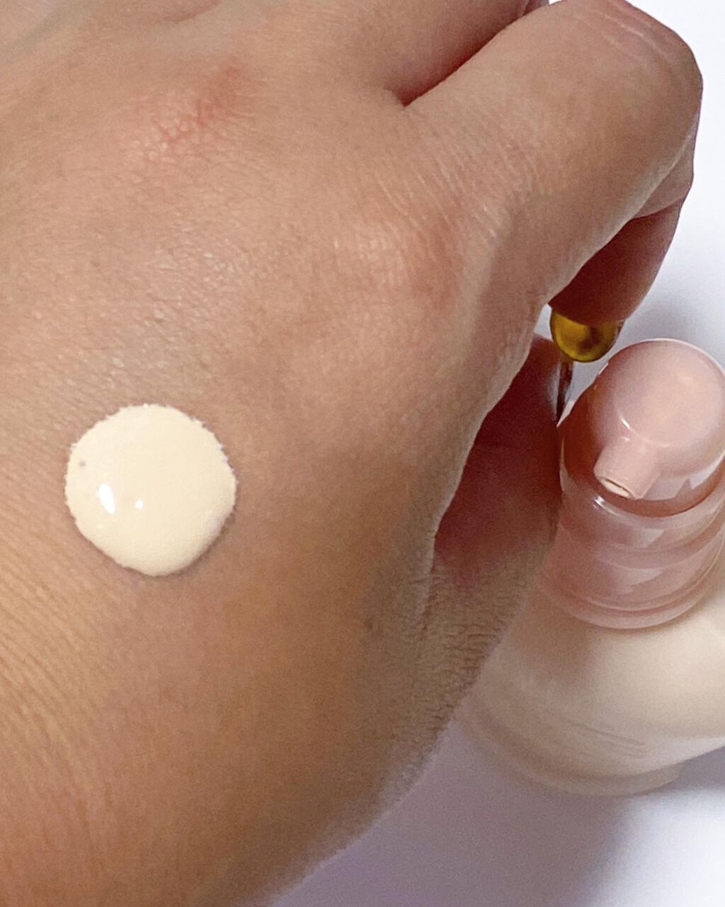 モイスチュアライジング ファンデーション プライマー/PAUL & JOE BEAUTE/化粧下地を使ったクチコミ(3枚目)