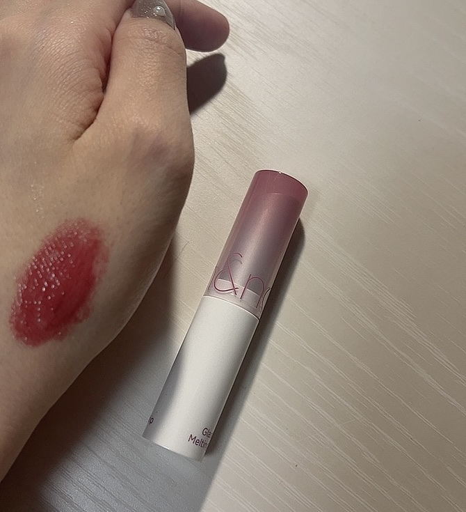 グラスティングメルティングバーム/rom&nd/リップバームを使ったクチコミ（2枚目）