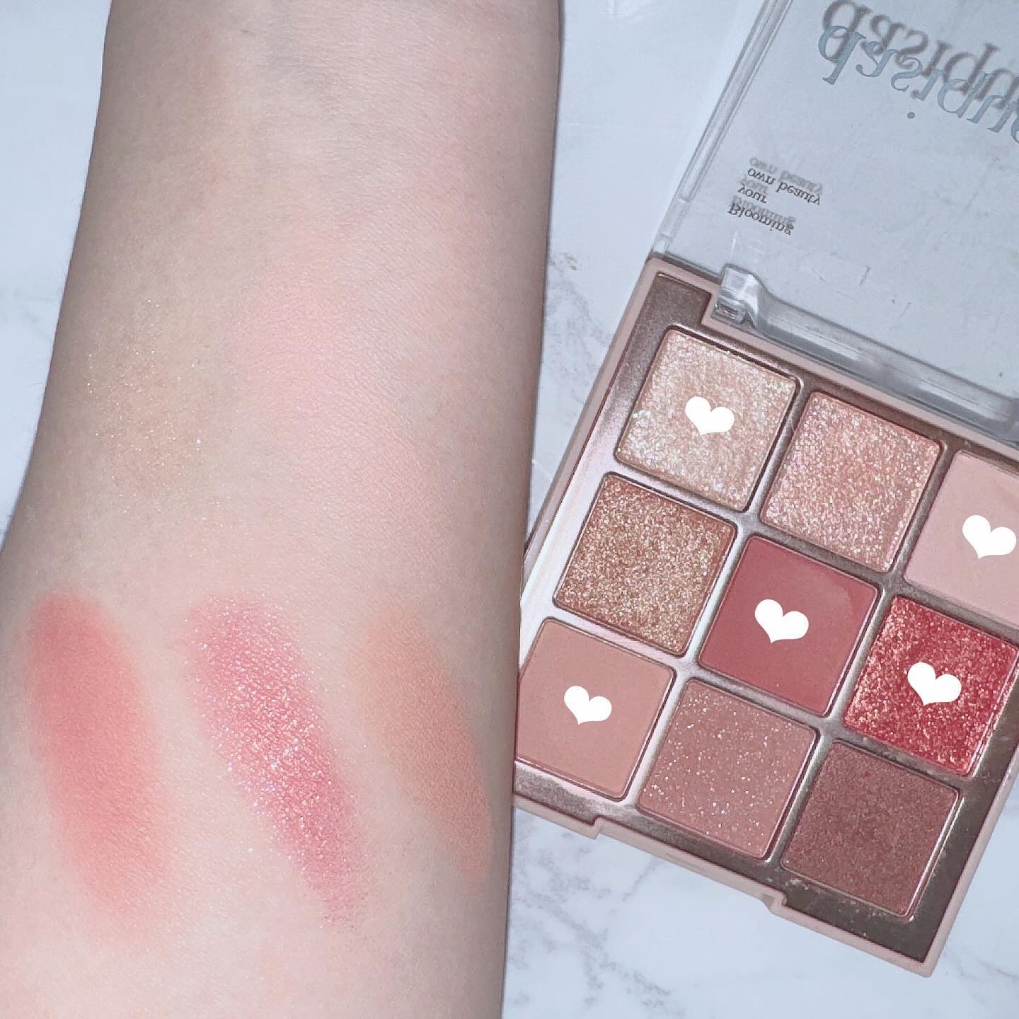 グラスティングカラーグロス/rom&nd/リップグロスを使ったクチコミ（2枚目）