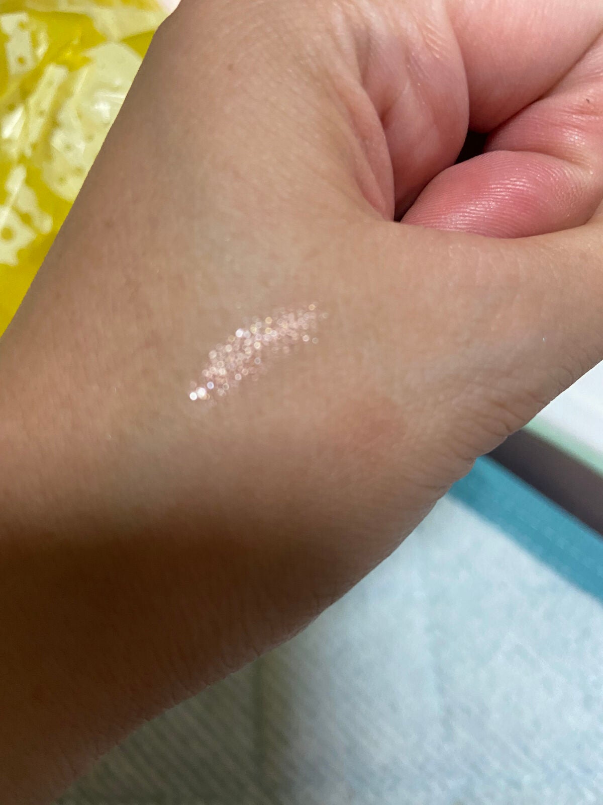 キラキラ アイシャドウ/ETUDE/スティックアイシャドウを使ったクチコミ(2枚目)