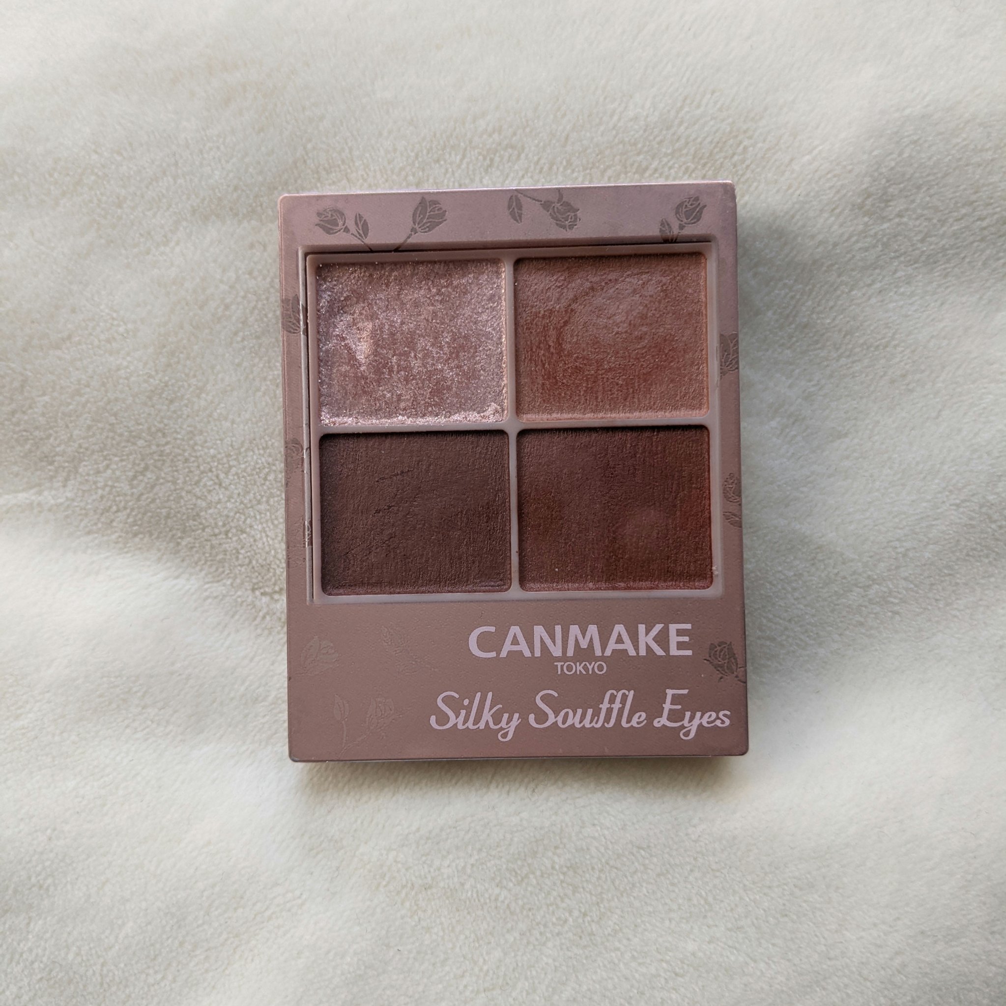 シルキースフレアイズ（マットタイプ）/キャンメイク/アイシャドウパレットを使ったクチコミ（1枚目）