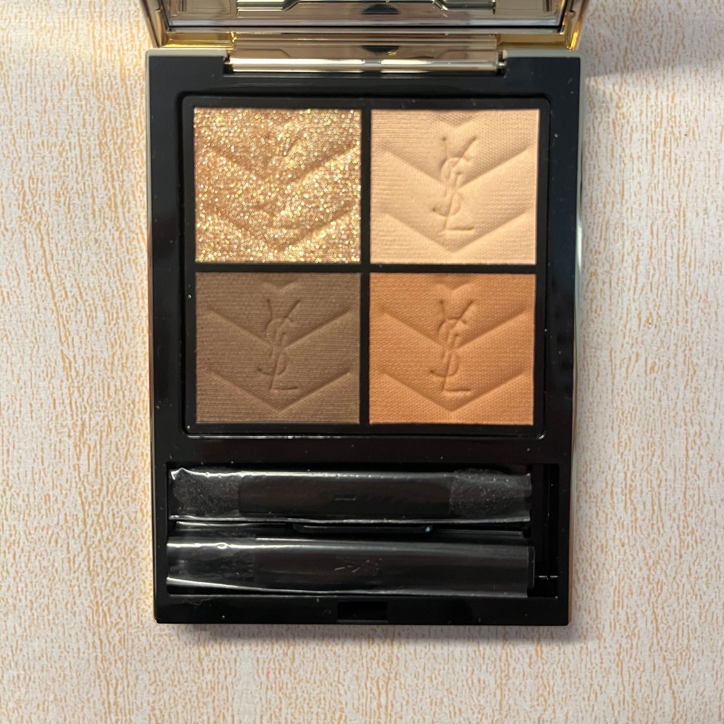 クチュール ミニ クラッチ/YVES SAINT LAURENT BEAUTE/アイシャドウパレットを使ったクチコミ(2枚目)