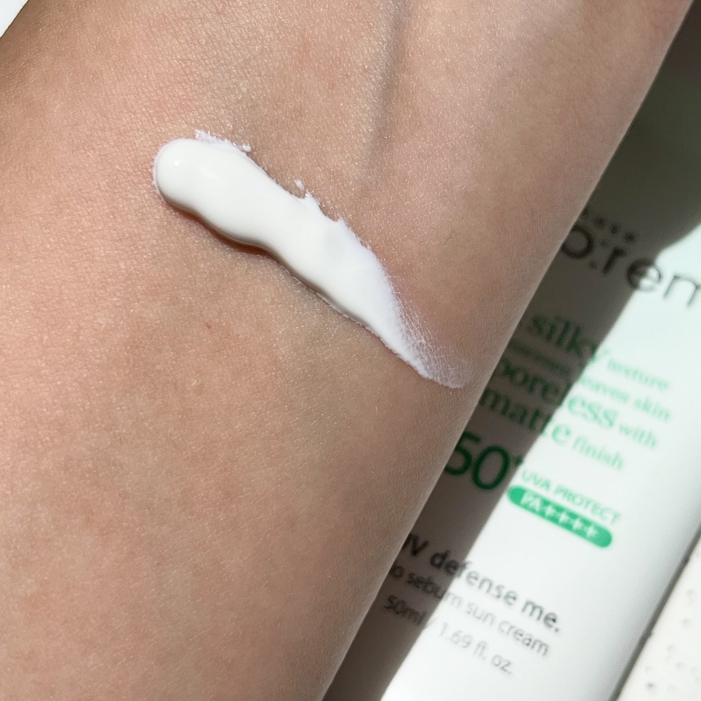 UVディフェンスミー ノーセバムサンクリーム/make prem/日焼け止めクリームを使ったクチコミ(3枚目)