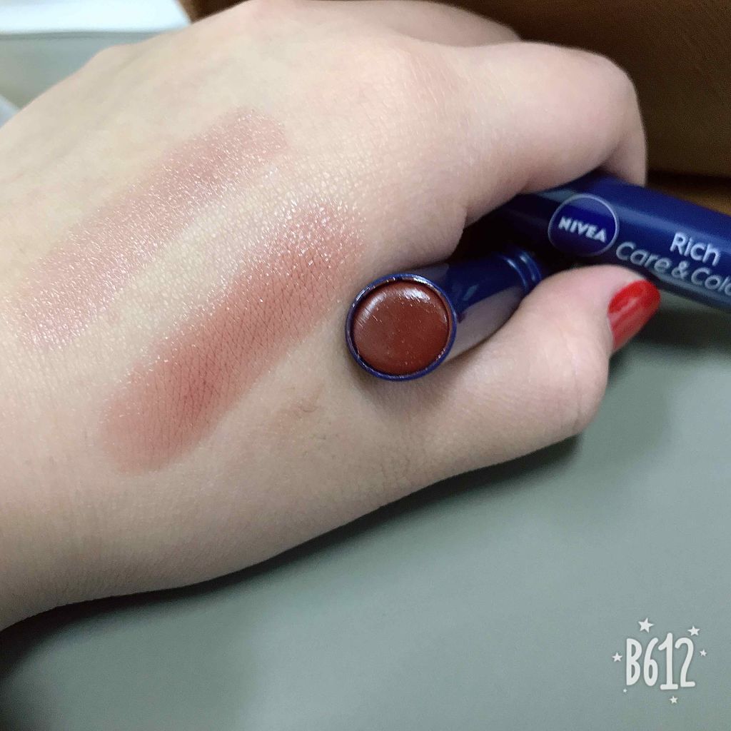 ニベア リッチケア&カラーリップ/ニベア/リップクリームを使ったクチコミ(2枚目)