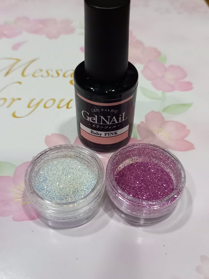 まゆみ on LIPS 「チップで1本分!BabyPINKを二度塗りしたあと白ラメを全体..」(2枚目)