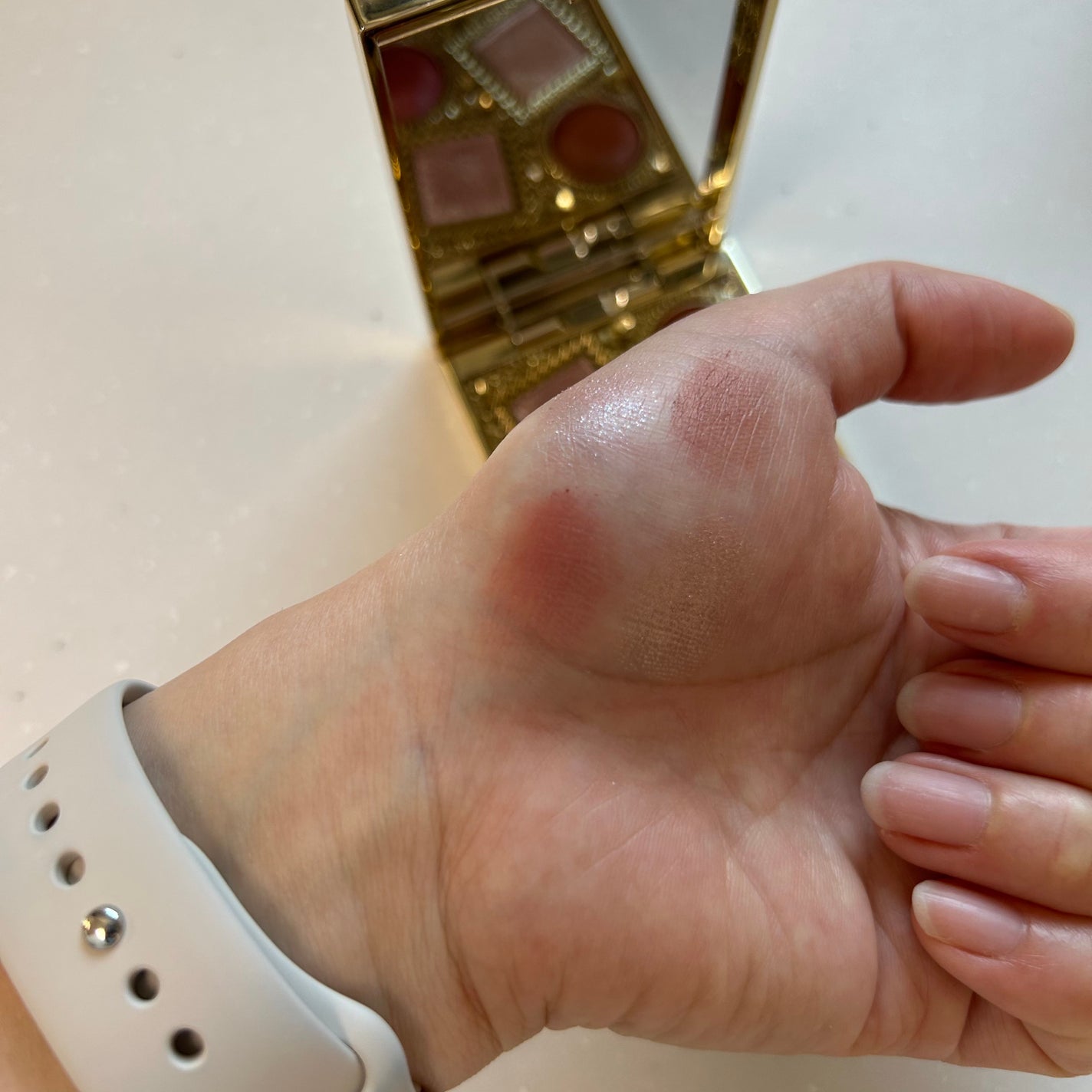 エレガンス ヌーヴェル アイズ/Elégance/アイシャドウパレットを使ったクチコミ(3枚目)