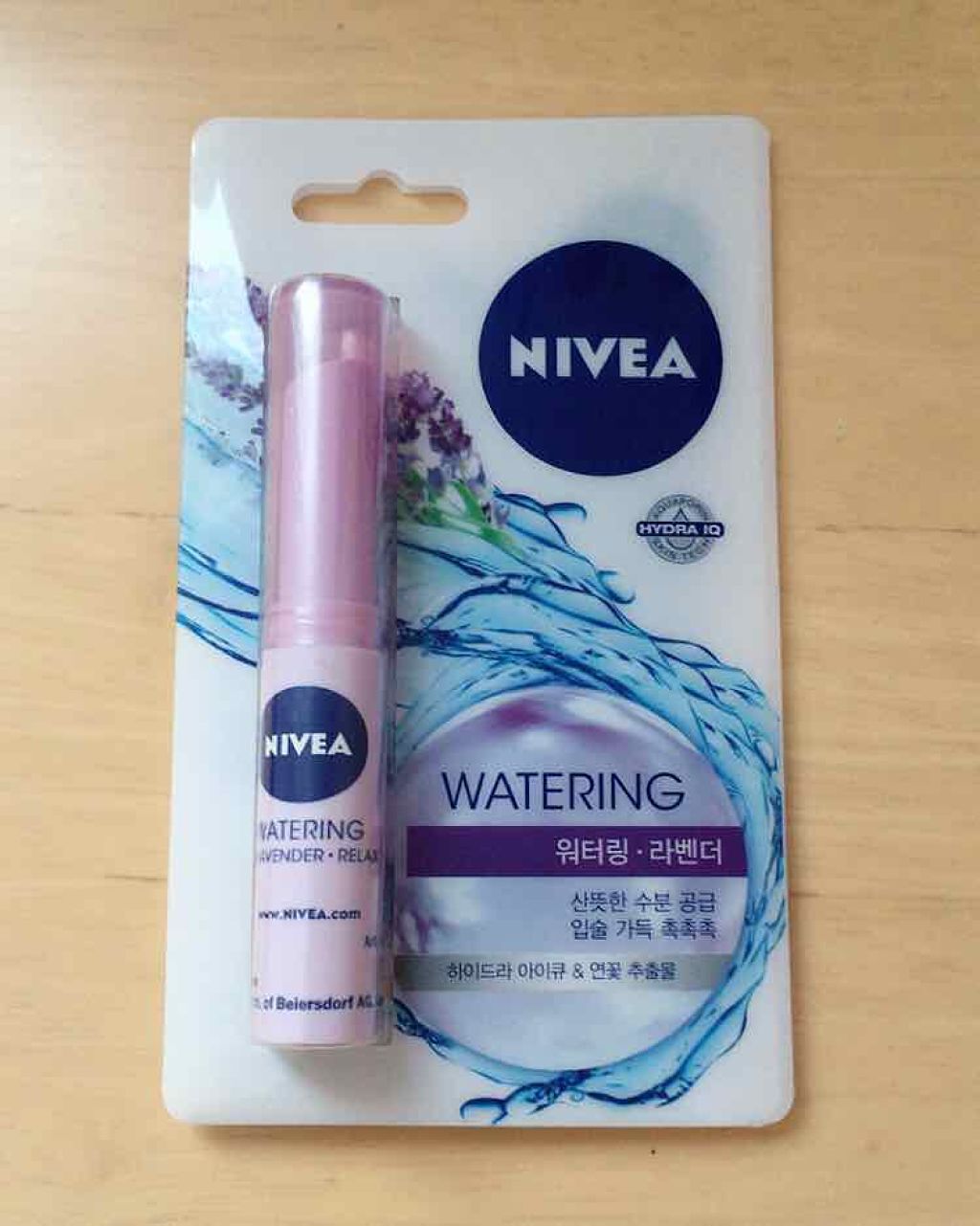 モイスチャーリップ ウォータータイプ 無香料/ニベア/リップケアを使ったクチコミ（1枚目）