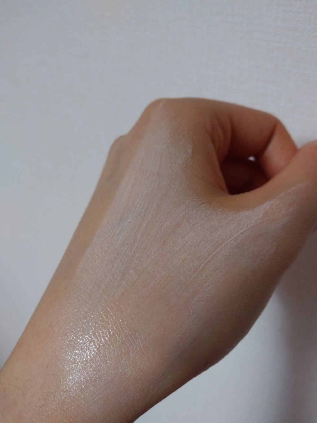 トーンアップボディジェル ミルクホワイト/モウシロ/化粧下地を使ったクチコミ(3枚目)