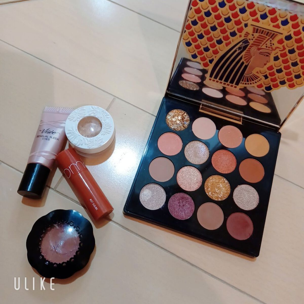 センシュアルスリーク アイズ PK-4 ベージュピンク/Visée/リキッドアイシャドウを使ったクチコミ（1枚目）