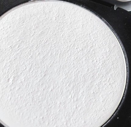 ウルトラHDプレストパウダー 01 トランスルーセント/MAKE UP FOR EVER/プレストパウダーを使ったクチコミ(2枚目)