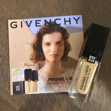 プリズム・リーブル・スキンケアリング・グロウ/GIVENCHY/リキッドファンデーションを使ったクチコミ（1枚目）