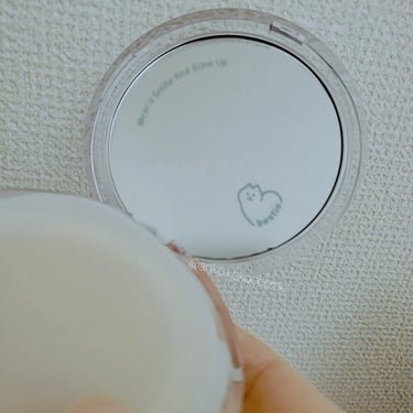 PERIPERA ムードヴィーガングロークッションのクチコミ「自然なツヤ肌仕上がり。

peripera
mood VEGAN GLOW cushion⚪ .....」（3枚目）