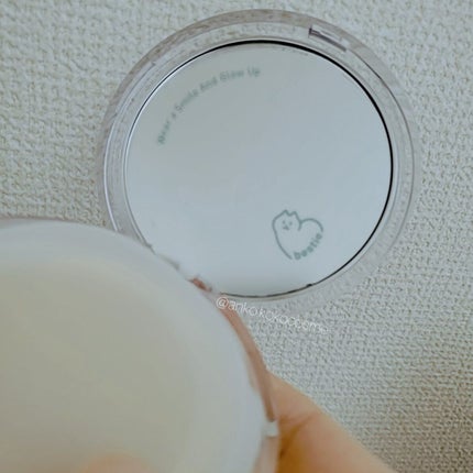 PERIPERA ムードヴィーガングロークッションのクチコミ「自然なツヤ肌仕上がり。
peripera
mood VEGAN GLOW cushion⚪ .....」(3枚目)