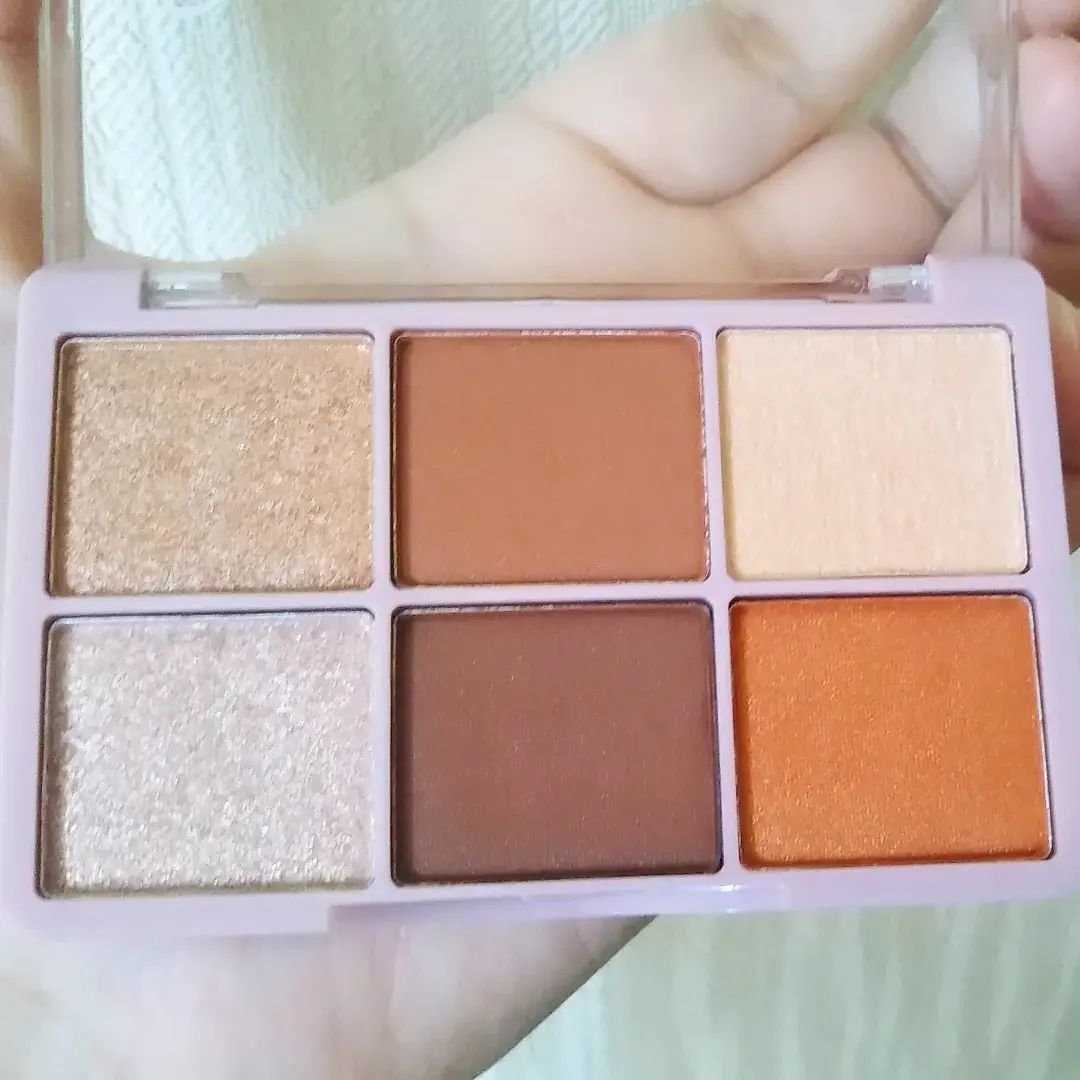 CTM＋アクセントアイシャドウB/crayontouch-me plus/アイシャドウパレットを使ったクチコミ（2枚目）