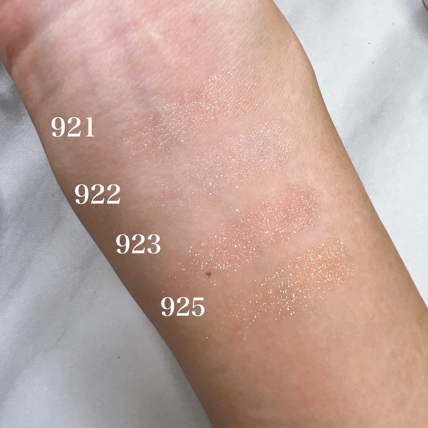 モノアイシャドウ/Laka/単色アイシャドウを使ったクチコミ(4枚目)