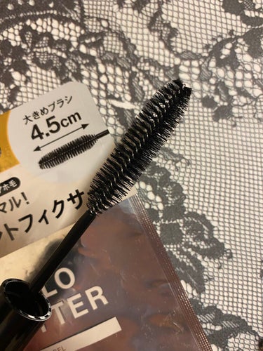 AHALO BUTTER ポイントフィクサー ジェルのクチコミ「切れ毛が沢山あって
アップヘアにしなくても
アホ毛がちらかるくらいなので
おさえてくれるものを.....」（3枚目）