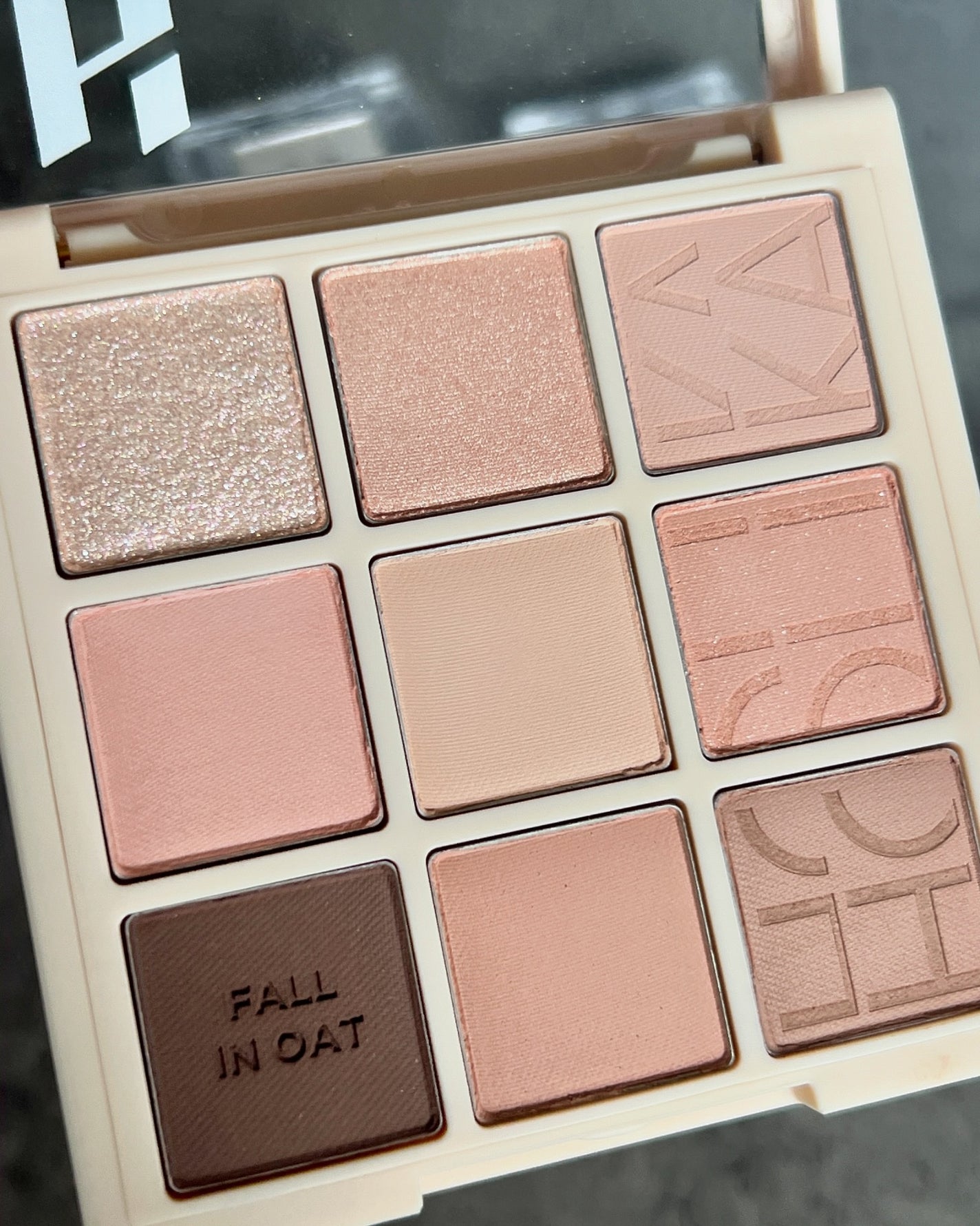 マイフェイブムードアイパレット 9カラー/HOLIKA HOLIKA/アイシャドウパレットを使ったクチコミ(1枚目)