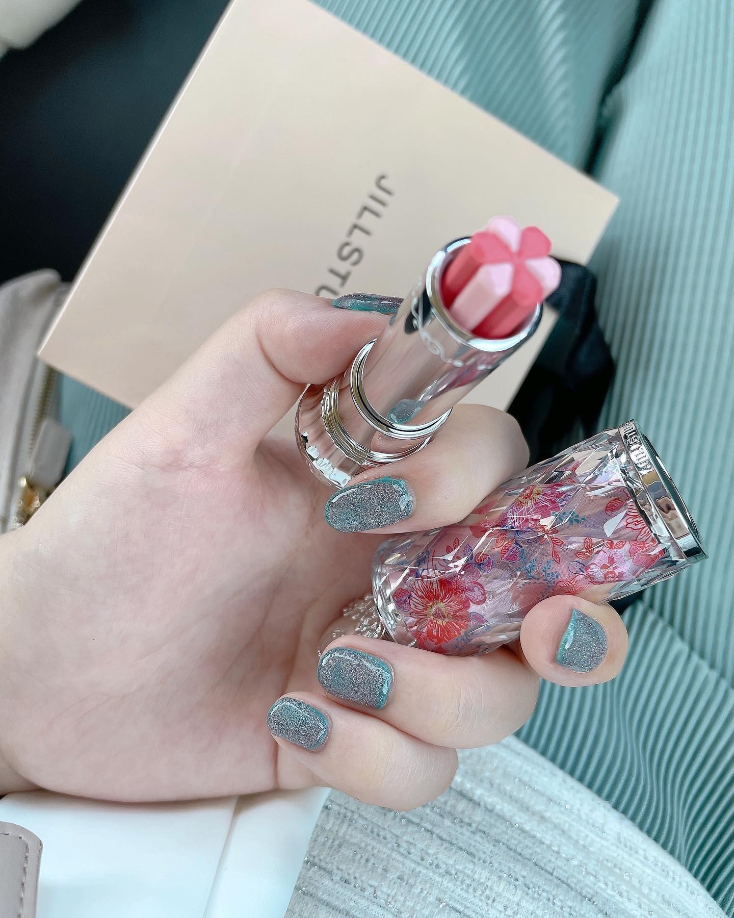 ジルスチュアート ブルーム リップ キャンディ 11 gerbera song/JILL STUART/口紅を使ったクチコミ（2枚目）