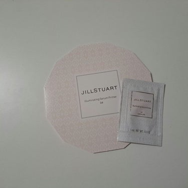 JILL STUART ジルスチュアート イルミネイティング セラムプライマー UVのクチコミ「 百貨店でリップを購入した際にいただいた試供品を使用してみました

✼••┈┈••✼••┈┈•.....」（2枚目）