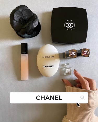 CHANEL シャネル N°5 ロー ハンドクリームのクチコミ「@chanel.beauty 
ただただ美しくて並べた😭

@aio_ai ネイルセラム
@h.....」（1枚目）