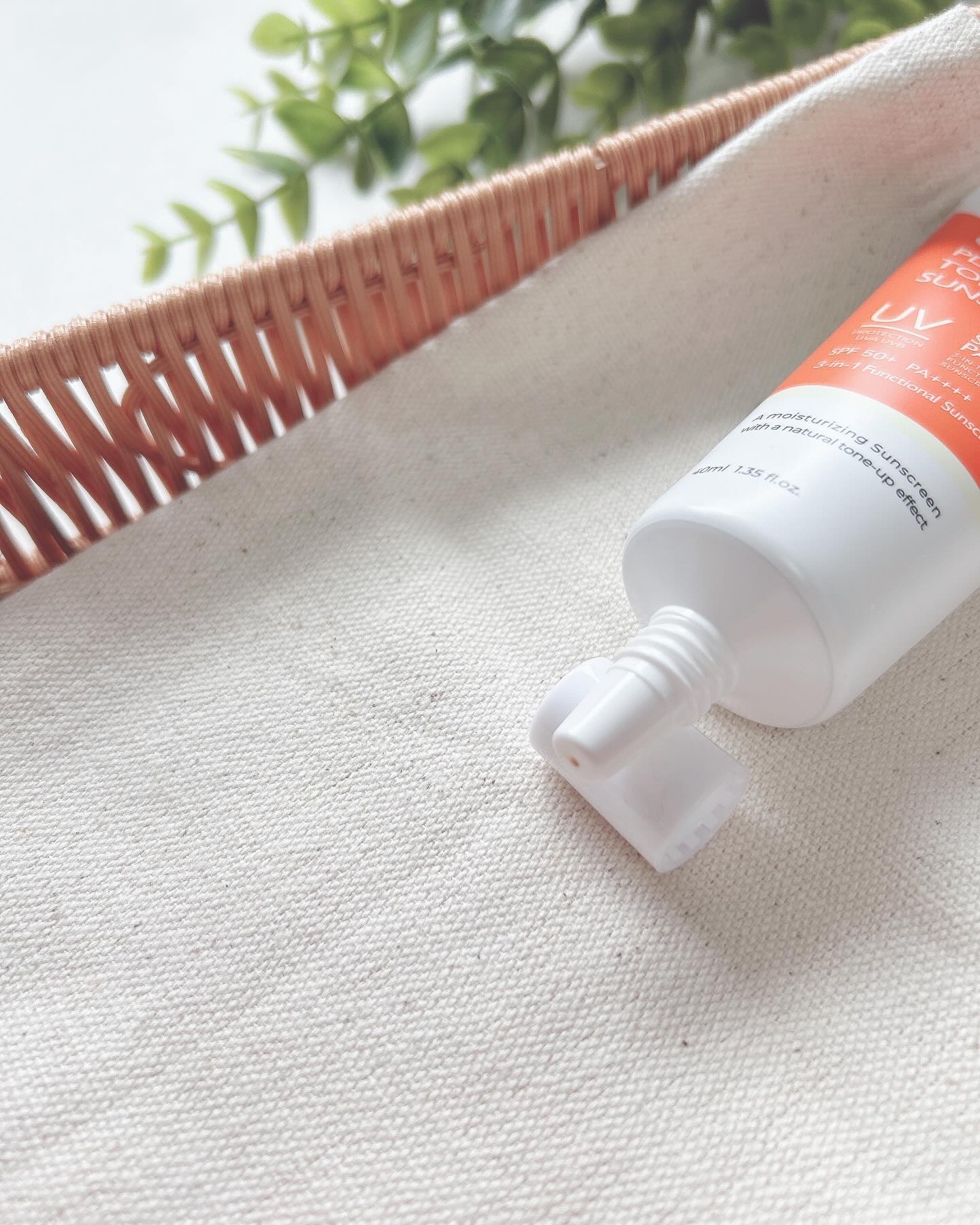 PDRNデューイートーンアップサンスクリーン/Genabelle/日焼け止めミルクを使ったクチコミ（2枚目）