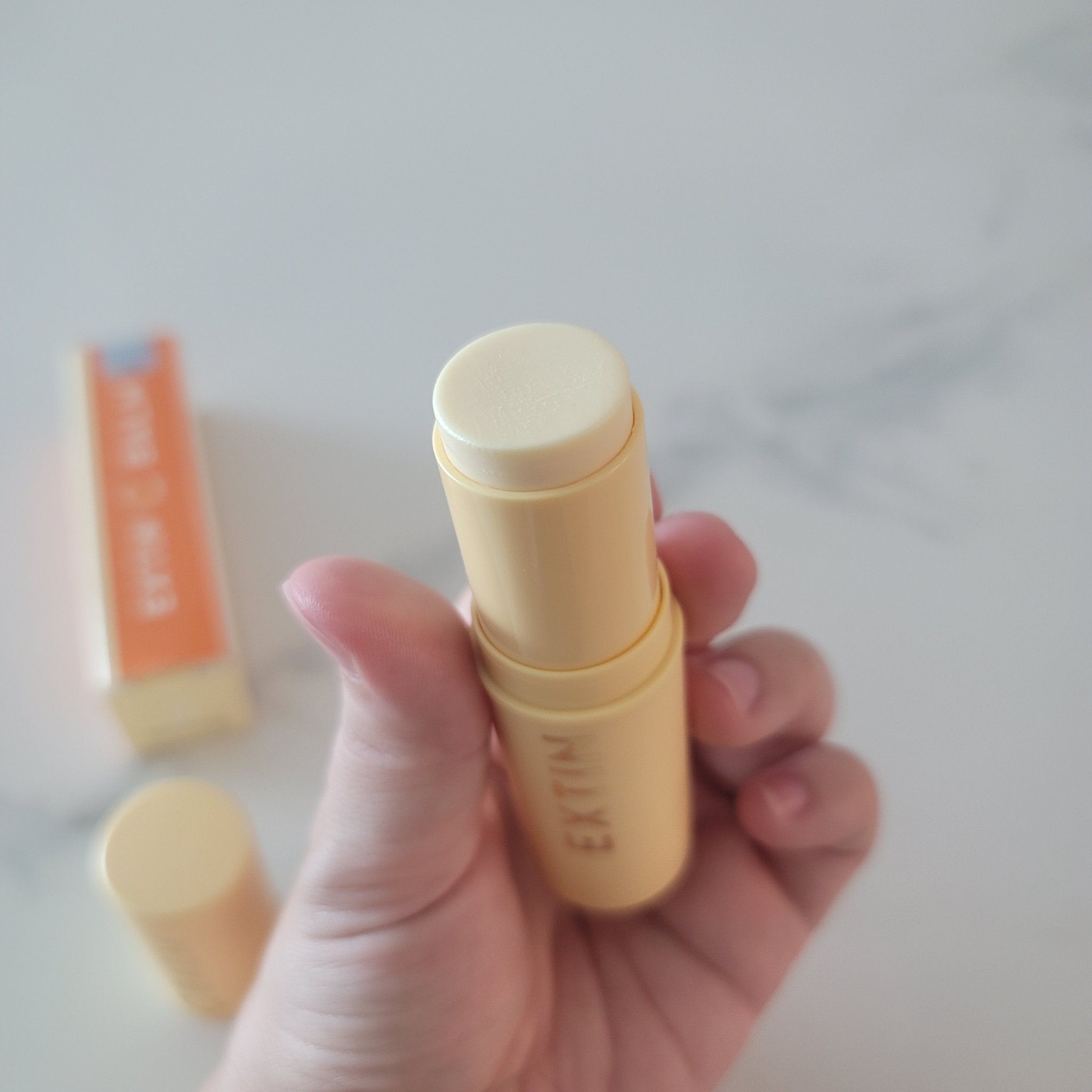 エクスティンCバーム/KAHI/フェイスバームを使ったクチコミ（3枚目）