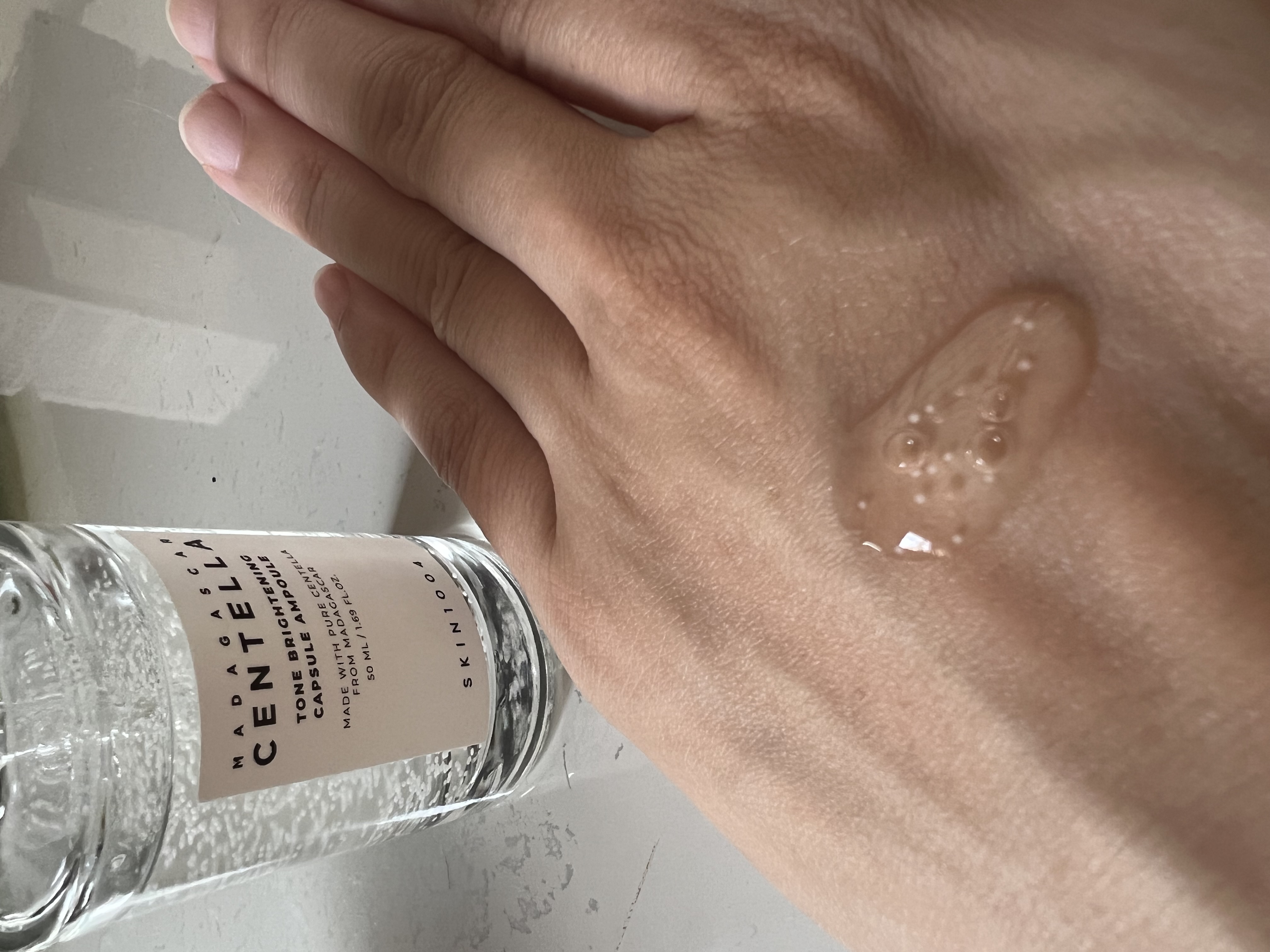 トーンブライトニング カプセルアンプル/SKIN1004/美容液を使ったクチコミ（1枚目）