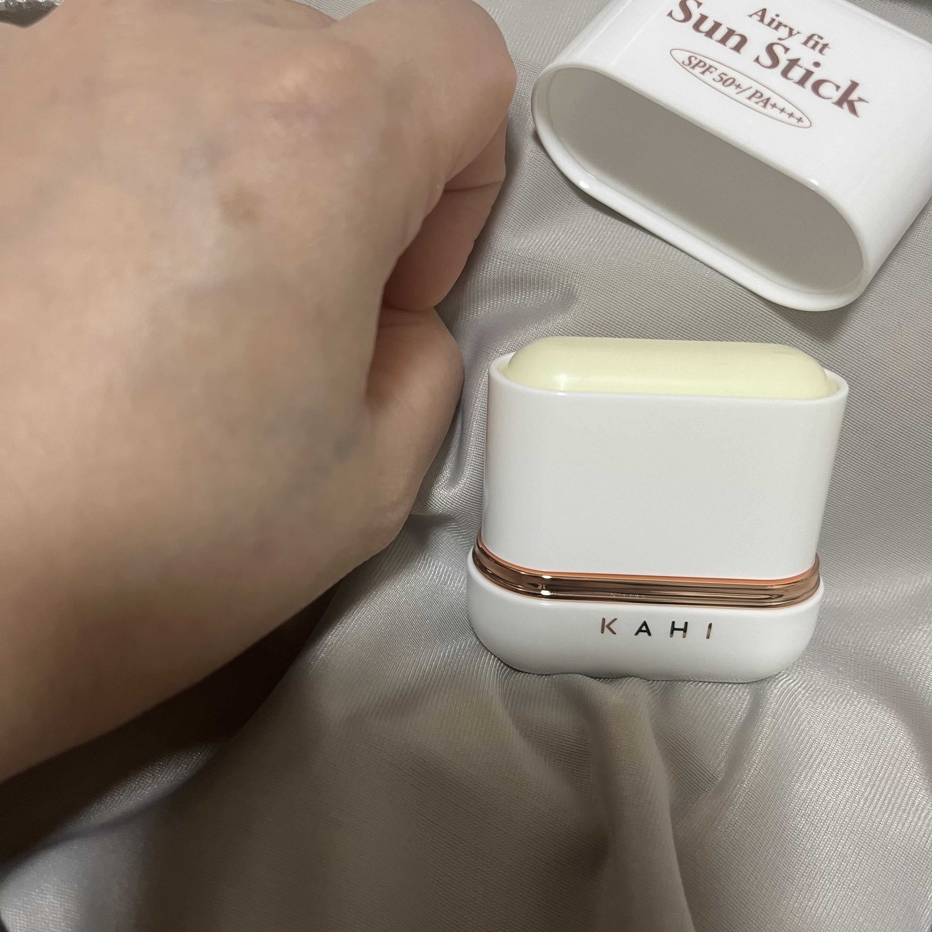 エアリーフィットサンスティック/KAHI/日焼け止めスティックを使ったクチコミ（3枚目）
