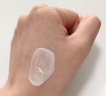 サンシェルター マルチ プロテクション/DECORTÉ/日焼け止めミルクを使ったクチコミ(2枚目)