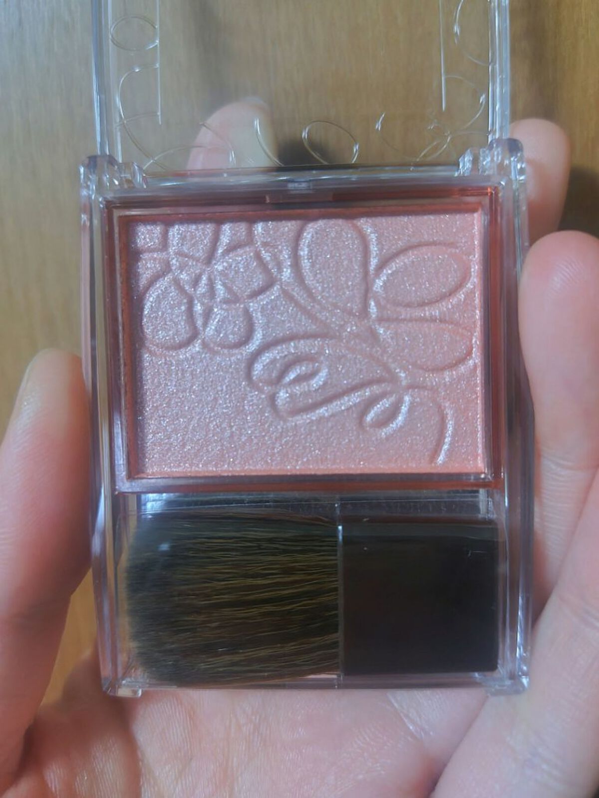 パールグロウニュアンサー/CEZANNE/パウダーハイライトを使ったクチコミ（2枚目）