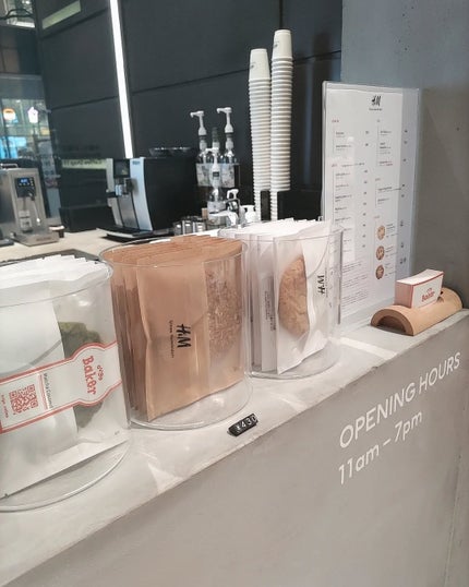 ❦masami❦ on LIPS 「H&MGinzaCoffeeShopエイチ・アンド・エム銀座並..」(5枚目)