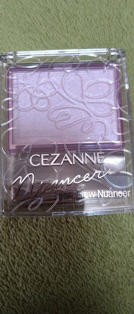 パールグロウニュアンサー/CEZANNE/パウダーハイライトを使ったクチコミ(1枚目)