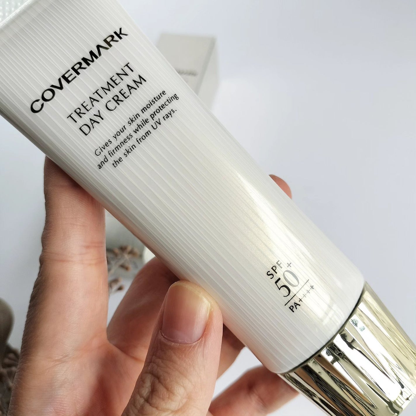 トリートメント デイ クリーム/COVERMARK/日焼け止めクリームを使ったクチコミ(2枚目)