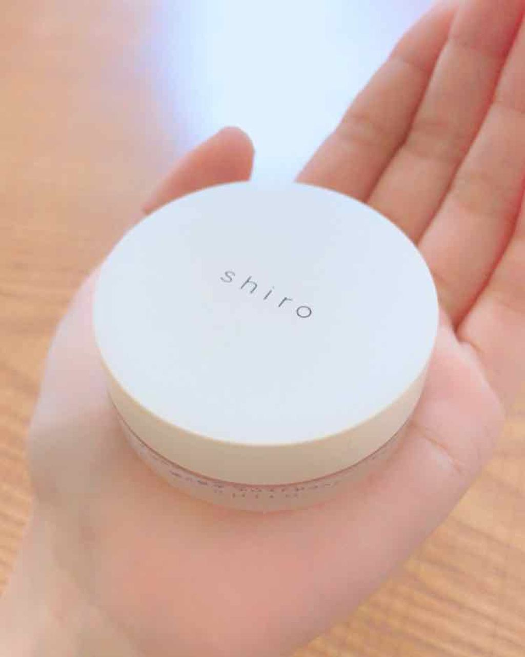 SHIRO ホワイトカラント 練り香水のクチコミ「shiro
練り香水 ホワイトカラント
￥2200(税抜)



梱包を開けた時は何故か辛くて.....」（2枚目）