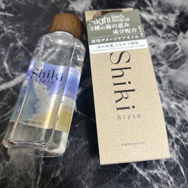 Shiki Style
ナイトヘアオイル

夏花の香り

3種の海の恵み成分配合
夜用ダメージケアオイル

リラックス用のアロマとかにありそうな香り。
寝る前に最適な癒し系の香り。
これは好みが分かれそ