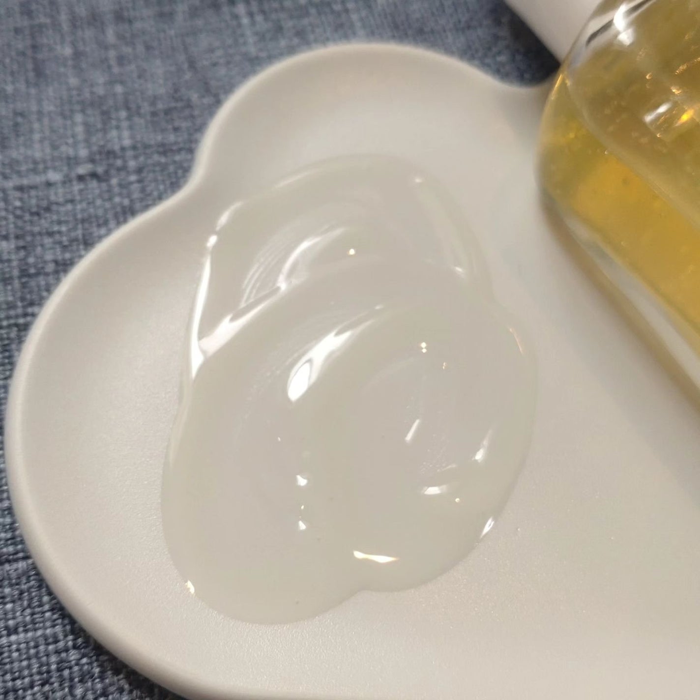 プロポリスエナジーカーミングアンプル/By Wishtrend/美容液を使ったクチコミ(5枚目)