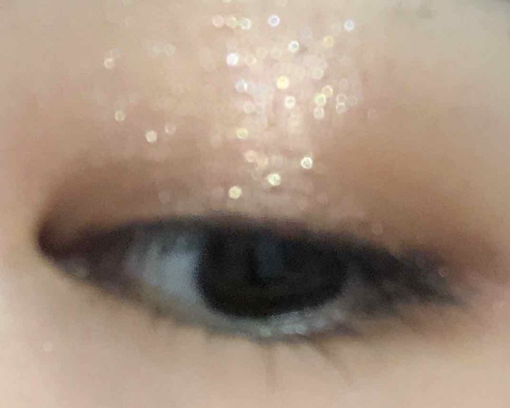 ライブリーリキッドグリッターシャドー/EGLIPS/グリッターを使ったクチコミ（1枚目）