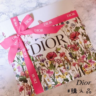 ルージュ ディオール 441 ミネラル ピーチ サテン (スプリング コレクション2022数量限定色)（生産終了）/Dior/口紅を使ったクチコミ（1枚目）