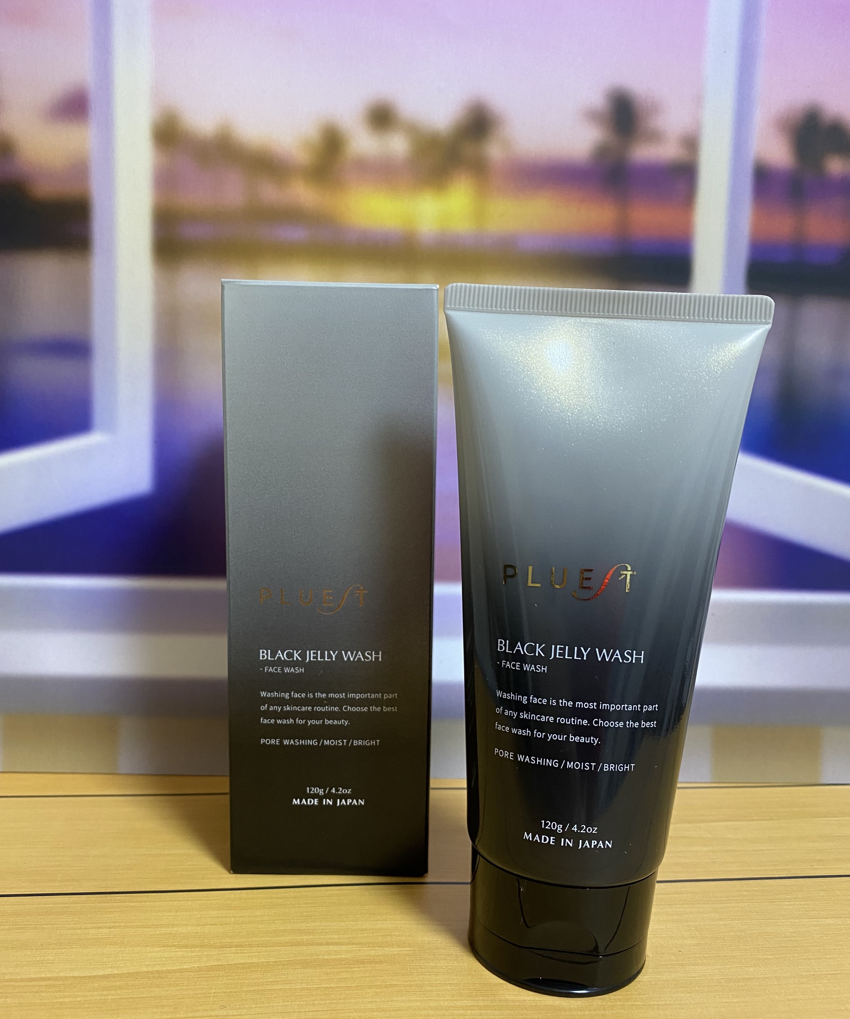 炭やクレイが配合なので、見た目は真っ黒でした！
でも、香りはすごくよくてリラックスできます✨
マンナンジェリーなどの吸着成分が、しっかり汚れを取ってくれた感覚です！ 泡立てずに使用しても汚れがきちんと取れましたよ！
今時期には特にオススメで