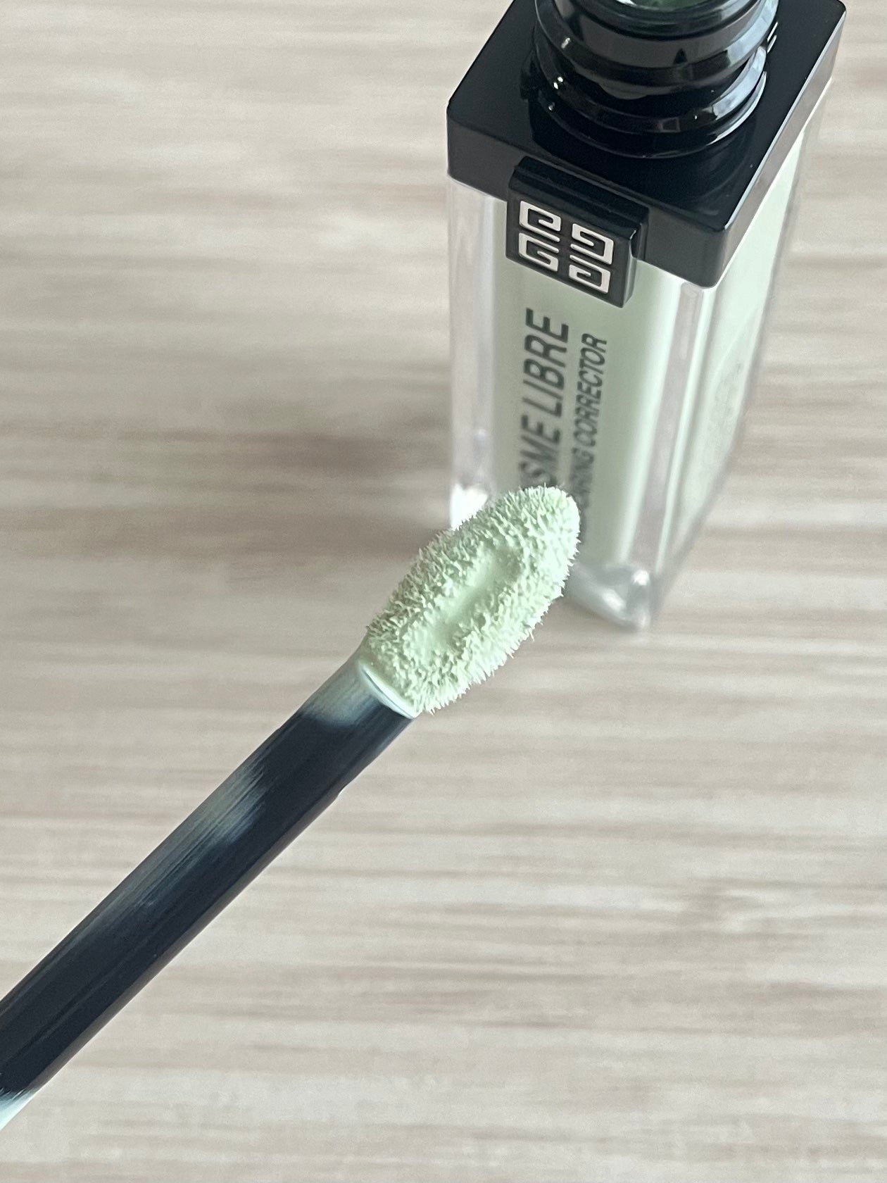 プリズム・リーブル・スキンケアリング・コレクター/GIVENCHY/化粧下地を使ったクチコミ(3枚目)