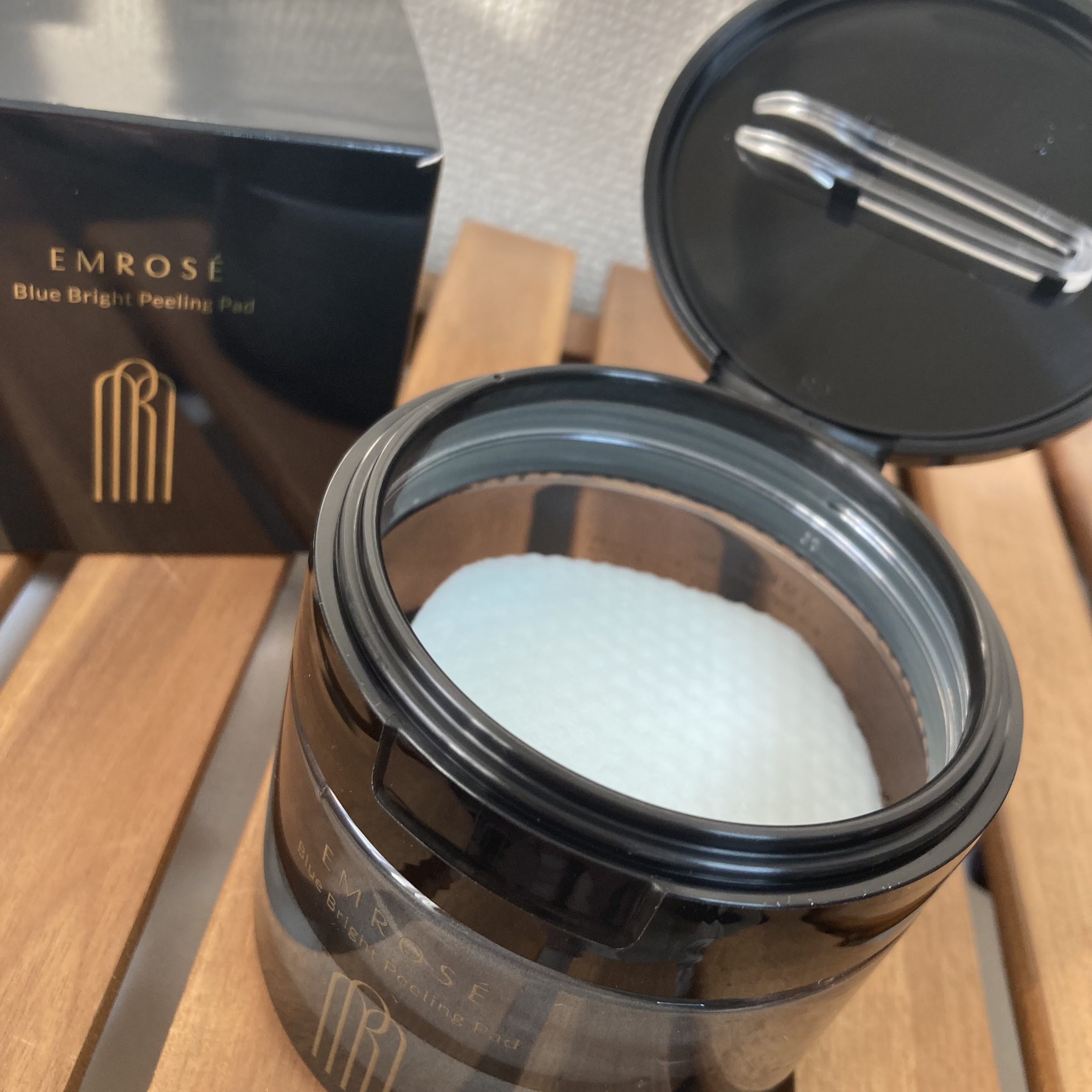 ブルーブライトピーリングパッド/EMROSÉ/トナーパッドを使ったクチコミ（3枚目）