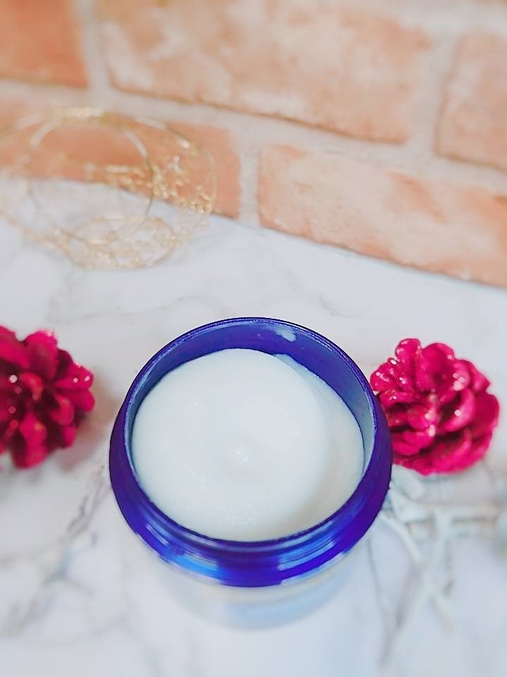 ニベア ロイヤルブルーボディクリーム うるおい密封ケア/ニベア/ボディクリームを使ったクチコミ(2枚目)