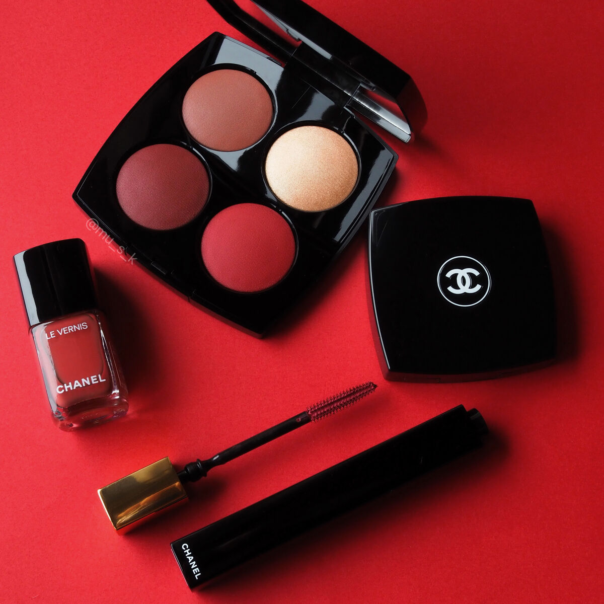 ヌワール アリュール 17 ルージュ グルナ/CHANEL/マスカラを使ったクチコミ（3枚目）