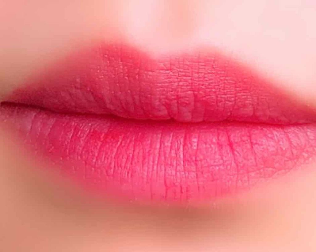 パウダーパフリッピー リップクリーム/NYX Professional Makeup/口紅を使ったクチコミ(4枚目)