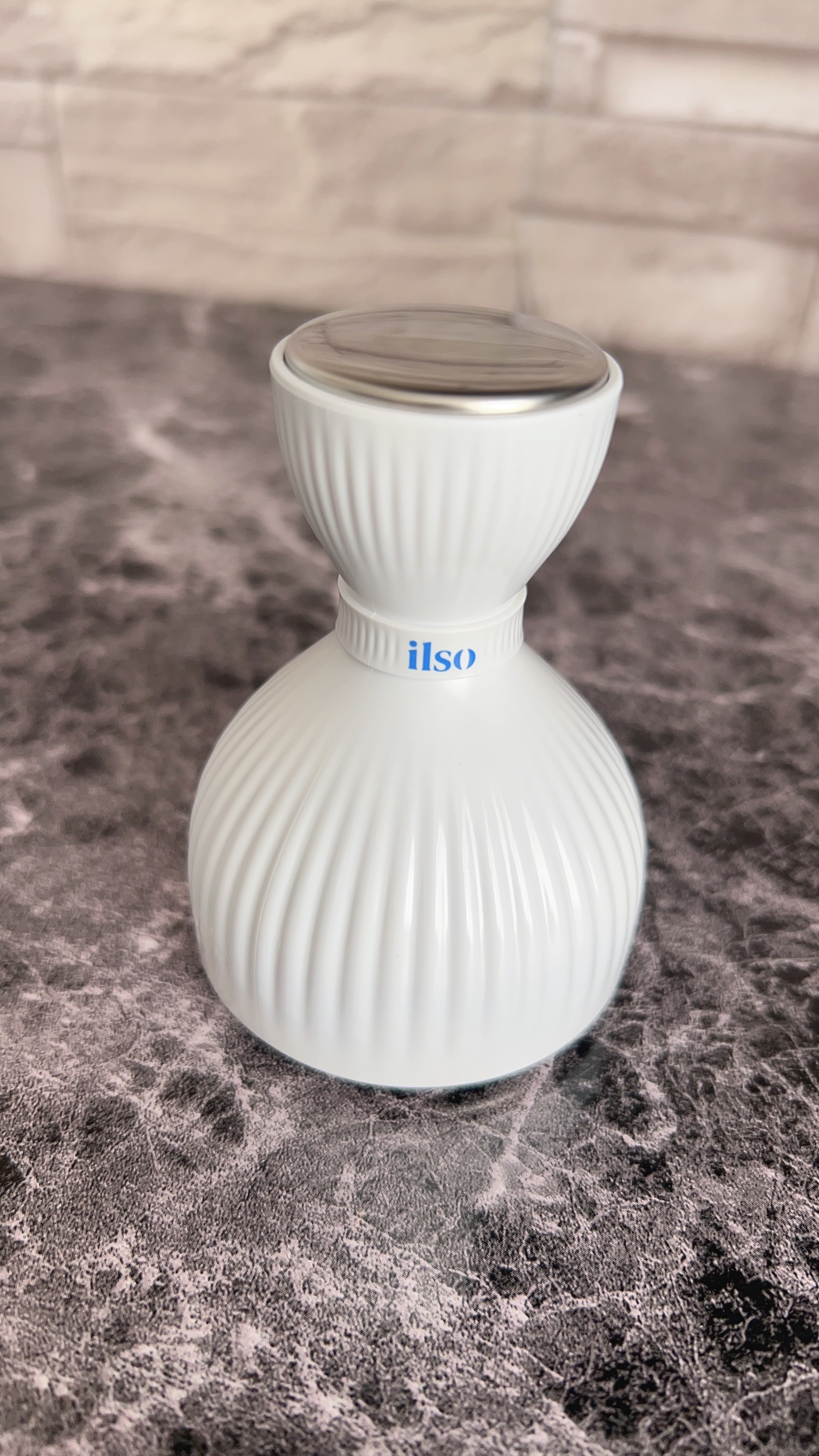 イルソデュアルクーリングマスター/ilso/美顔器・マッサージを使ったクチコミ（2枚目）